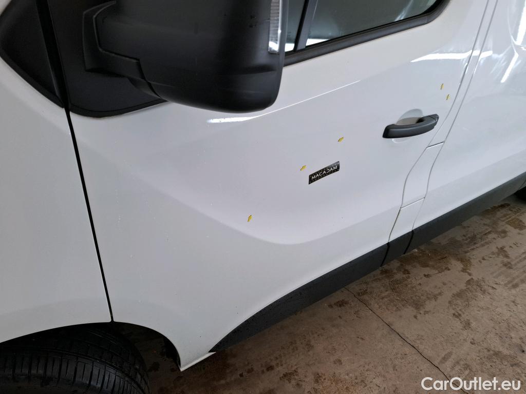  Renault  Trafic  III Fourgon L2H1 3T Confort 2.0 dCi 130CV BVM6 E6d #38