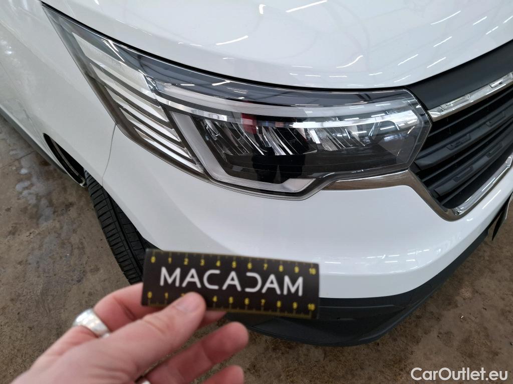  Renault  Trafic  III Fourgon L2H1 3T Confort 2.0 dCi 130CV BVM6 E6d #46