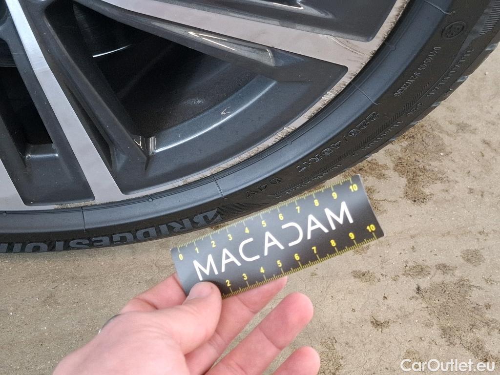  Bmw  Serie 2 BMW Série 2 Gran Coupé / 2019 / 4P / Berline 220D AUTO Business Design #11