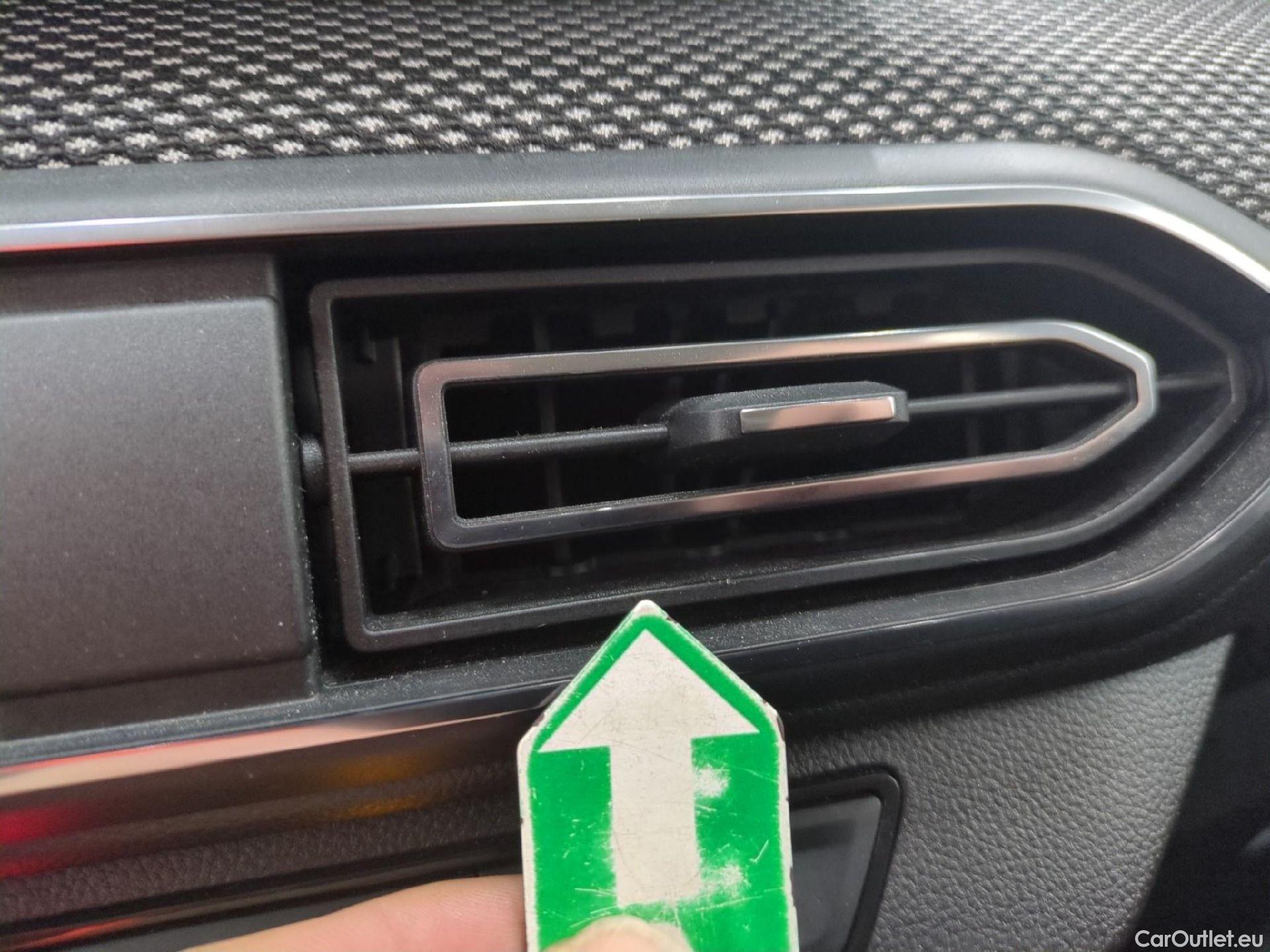  Dacia  Sandero  III Confort 1.0 TCe 90CV BVM5 E6d #5