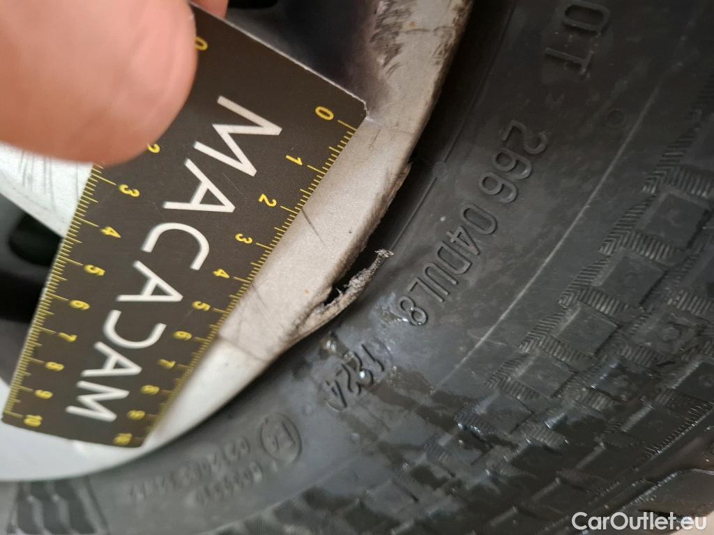  Renault  Trafic RENAULT  / 2019 / 4P / Fourgon tole NV FG GCF L1H1 1000 dCi 120 S&S #64