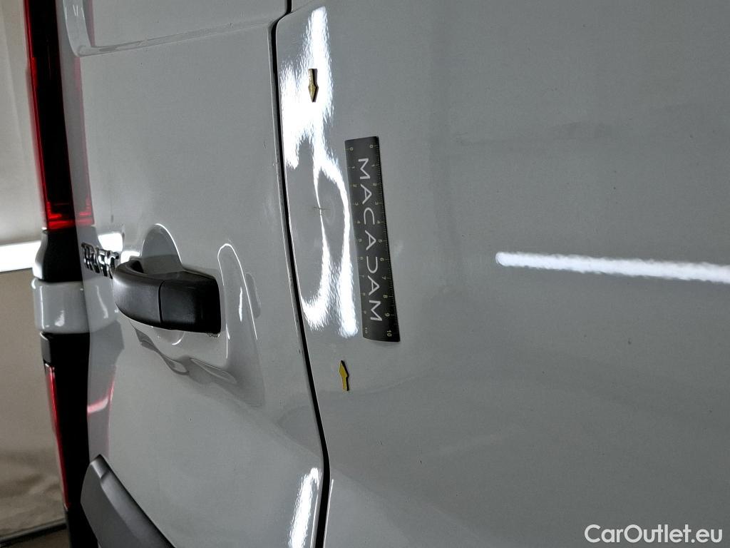  Renault  Trafic  III Fourgon L2H1 3T Confort 2.0 dCi 130CV BVM6 E6d #11