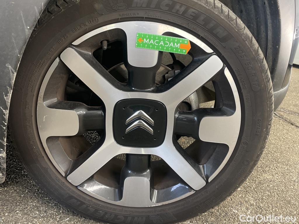  Citroen  C4 Cactus  Shine Business 1.2 PureTech 110CV BVM6 E6d #9