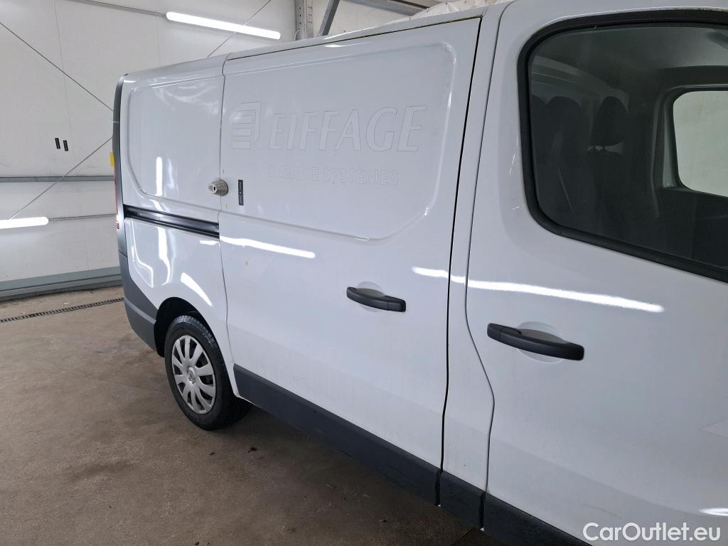  Renault  Trafic RENAULT  / 2019 / 4P / Fourgon tole NV FG GCF L1H1 1000 dCi 120 S&S #34