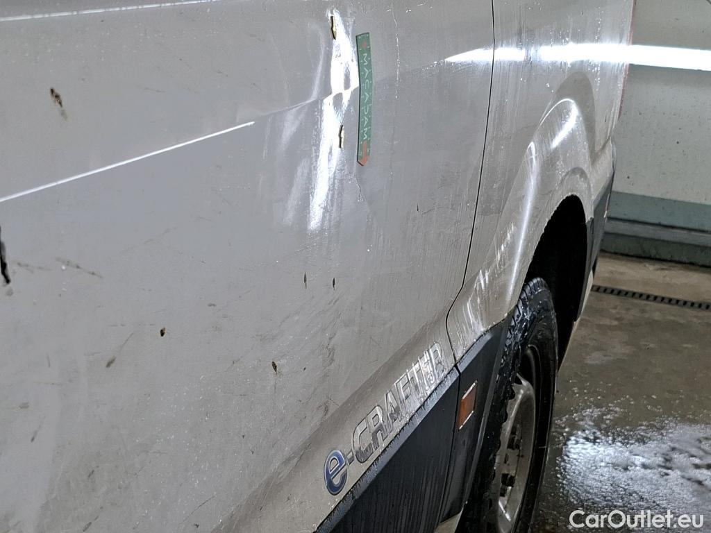  Volkswagen  Crafter  Fourgon e- 35 Fourgon mittellang Hochdach FWD 35kWh BVA #31