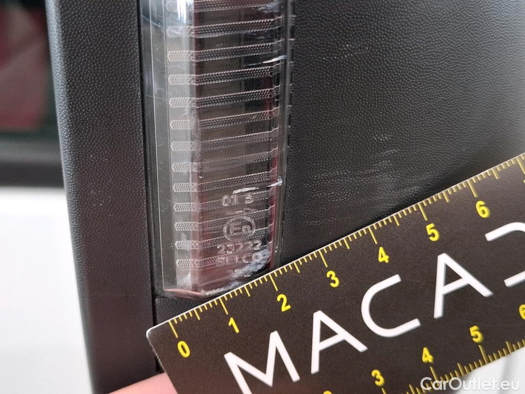  Renault  Trafic  III Fourgon L2H1 3T Confort 2.0 dCi 130CV BVM6 E6d #49