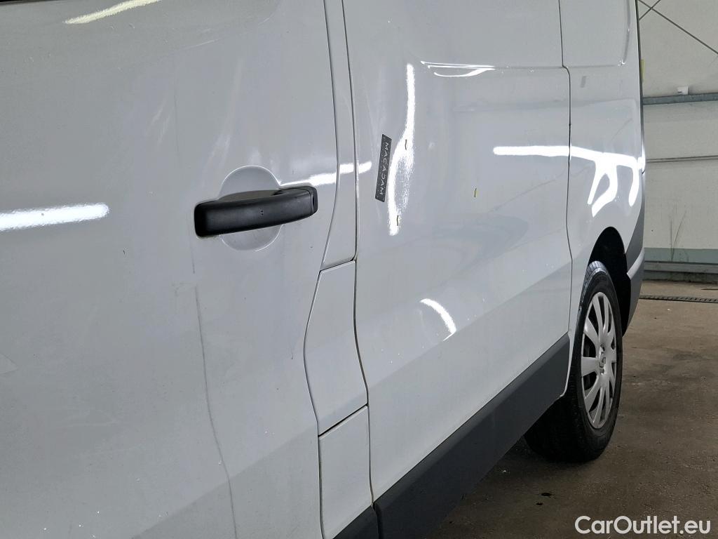  Renault  Trafic RENAULT  / 2019 / 4P / Fourgon tole NV FG GCF L1H1 1000 dCi 120 S&S #18
