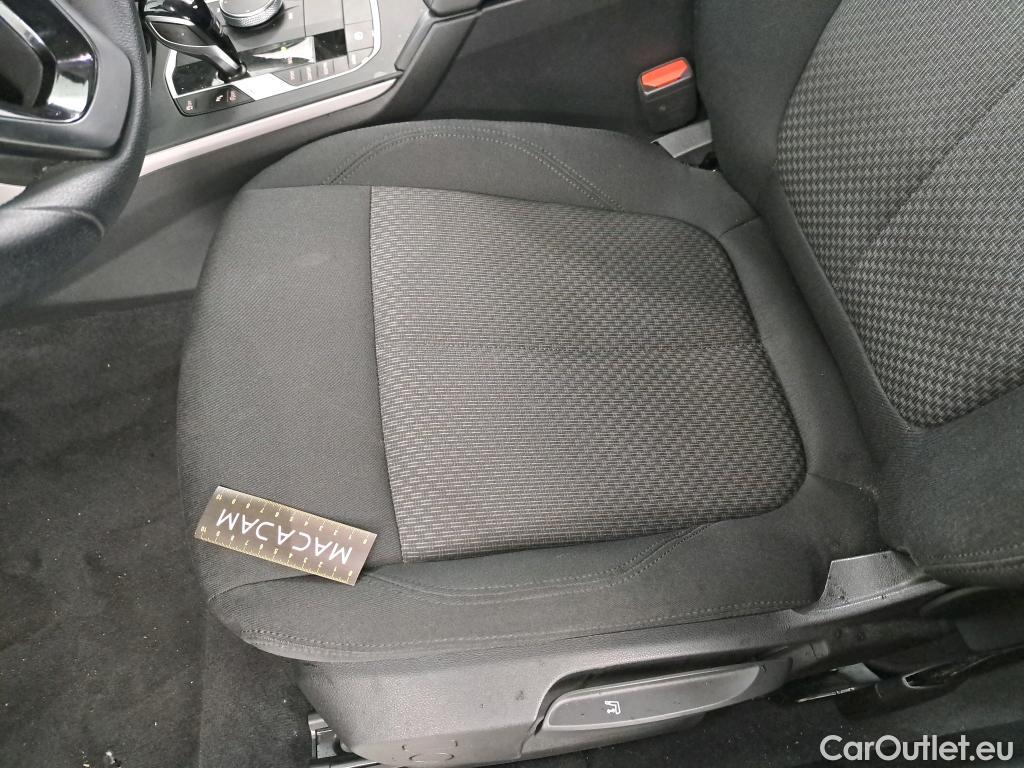  Bmw  Serie 1 BMW Série 1 / 2019 / 5P / Berline 116i DKG7 Business Design #7