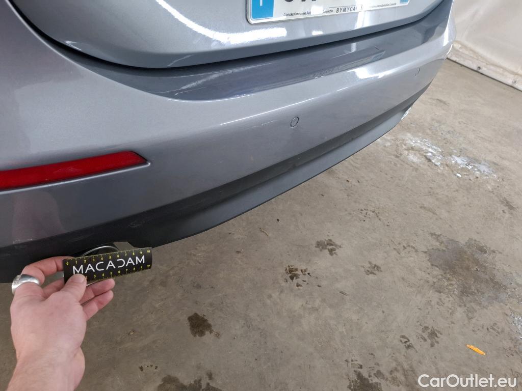  Bmw  Serie 2 BMW Série 2 Gran Coupé / 2019 / 4P / Berline 220D AUTO Business Design #4