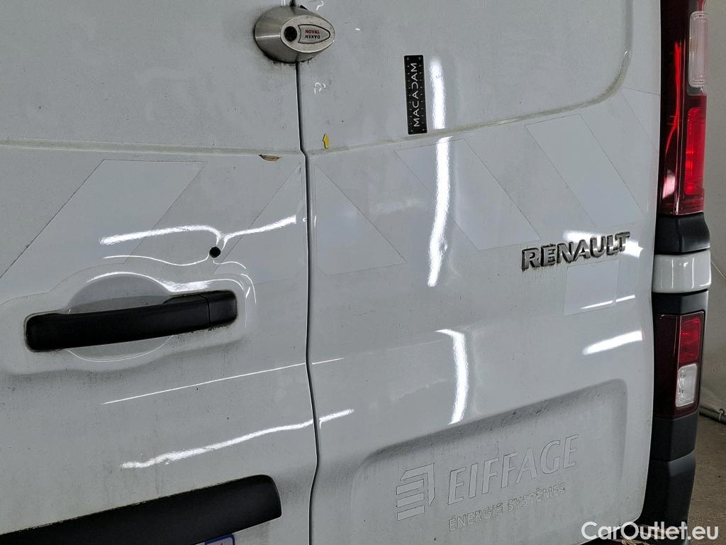  Renault  Trafic RENAULT  / 2019 / 4P / Fourgon tole NV FG GCF L1H1 1000 dCi 120 S&S #33