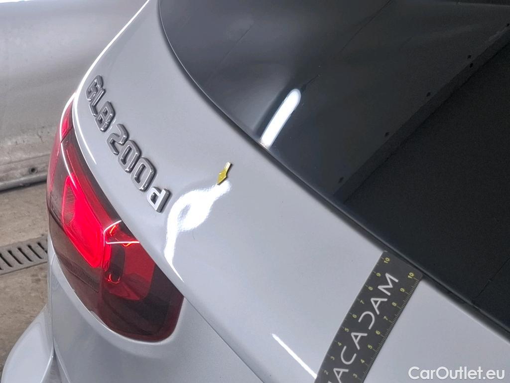  Mercedes  GLB MERCEDES-BENZ  / 2019 / 5P / SUV  200 d Business Line #6