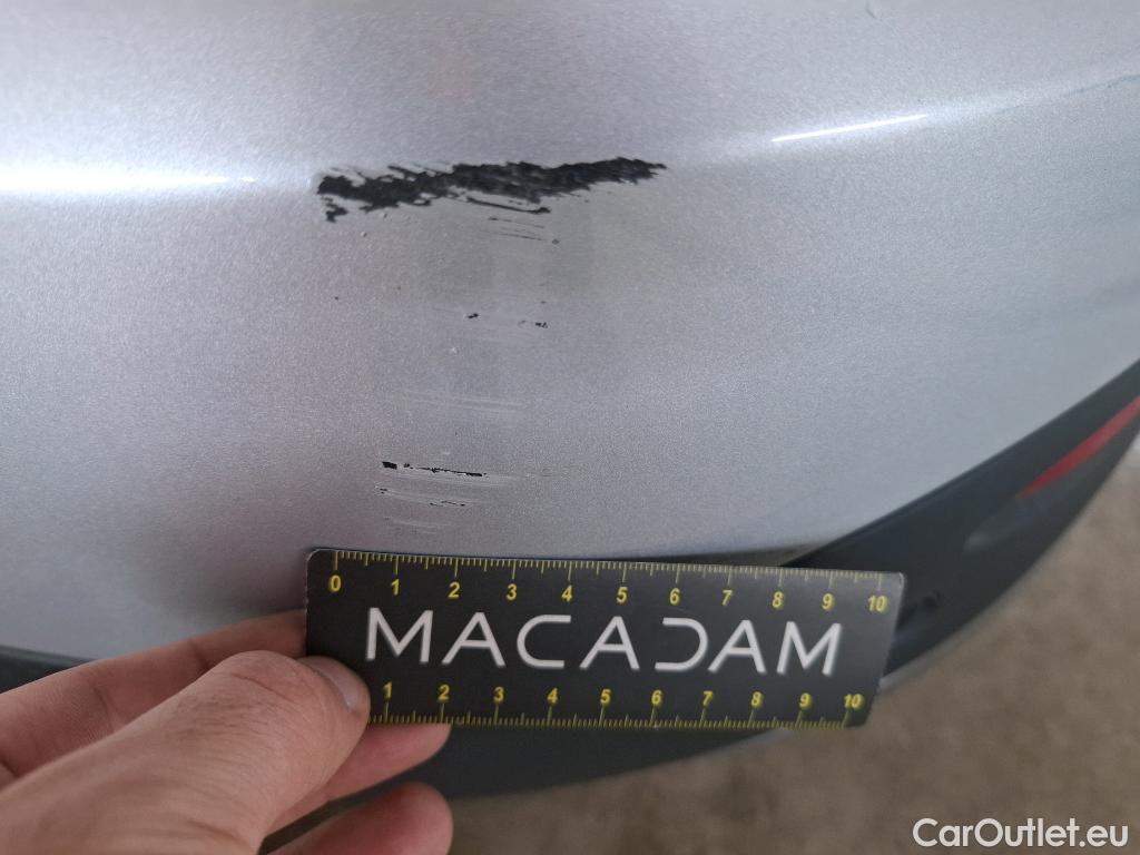  Mercedes  GLB MERCEDES-BENZ  / 2019 / 5P / SUV  200 d Business Line #29