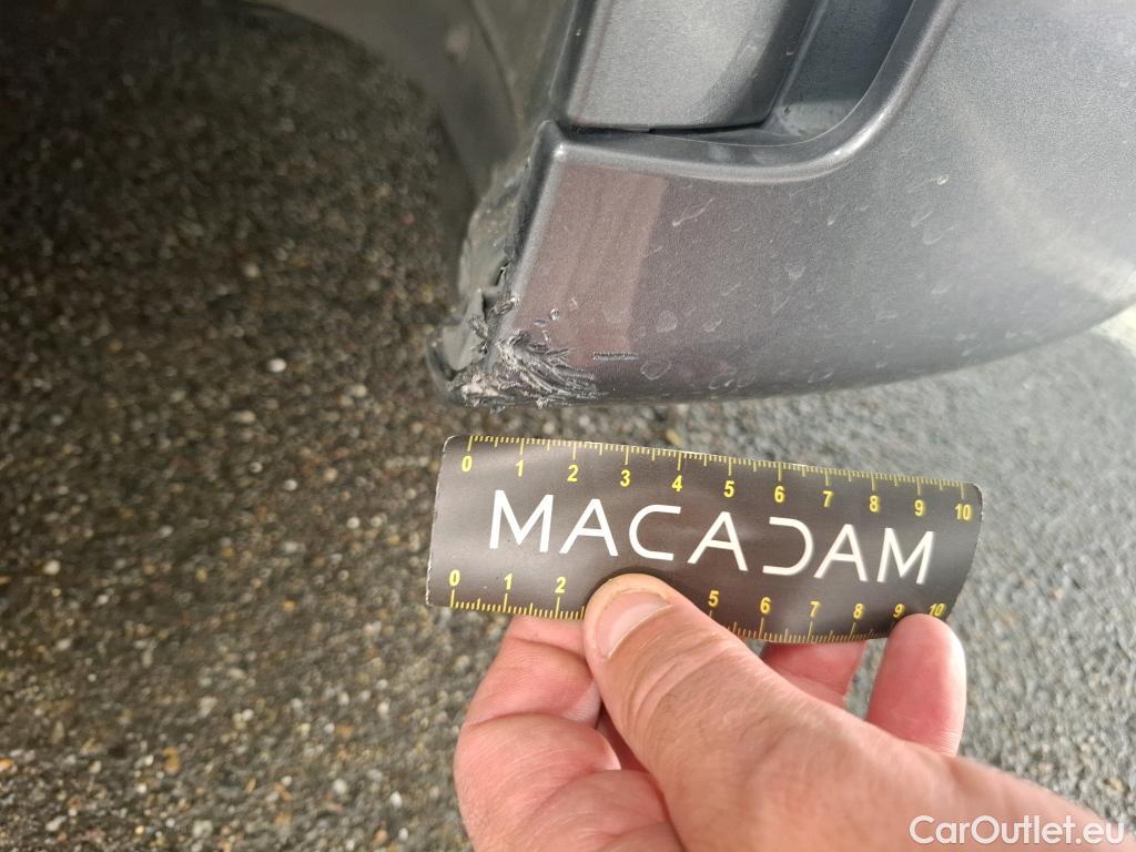  Mercedes  A-Klasse MERCEDES-BENZ Classe A Berline / 2018 / 4P / Berline A 200 AMG Line 7G-DCT #3