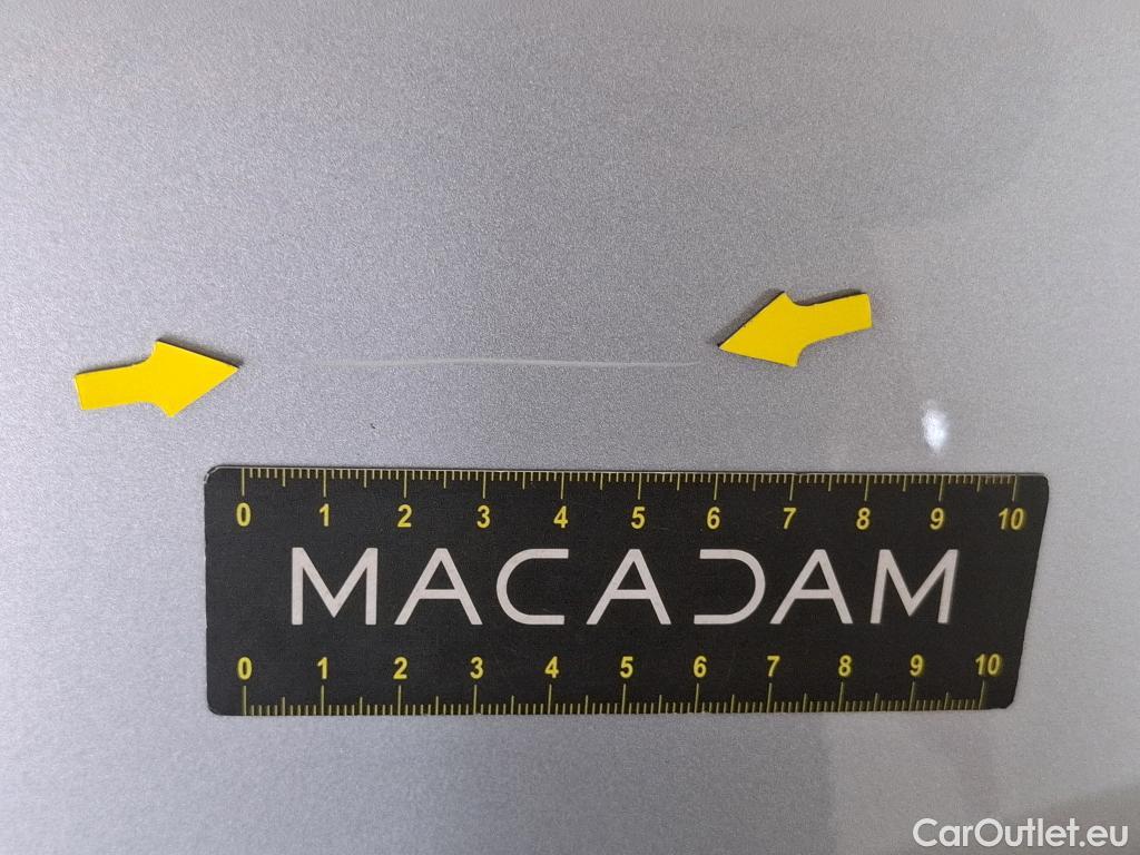  Mercedes  GLB MERCEDES-BENZ  / 2019 / 5P / SUV  200 d Business Line #93