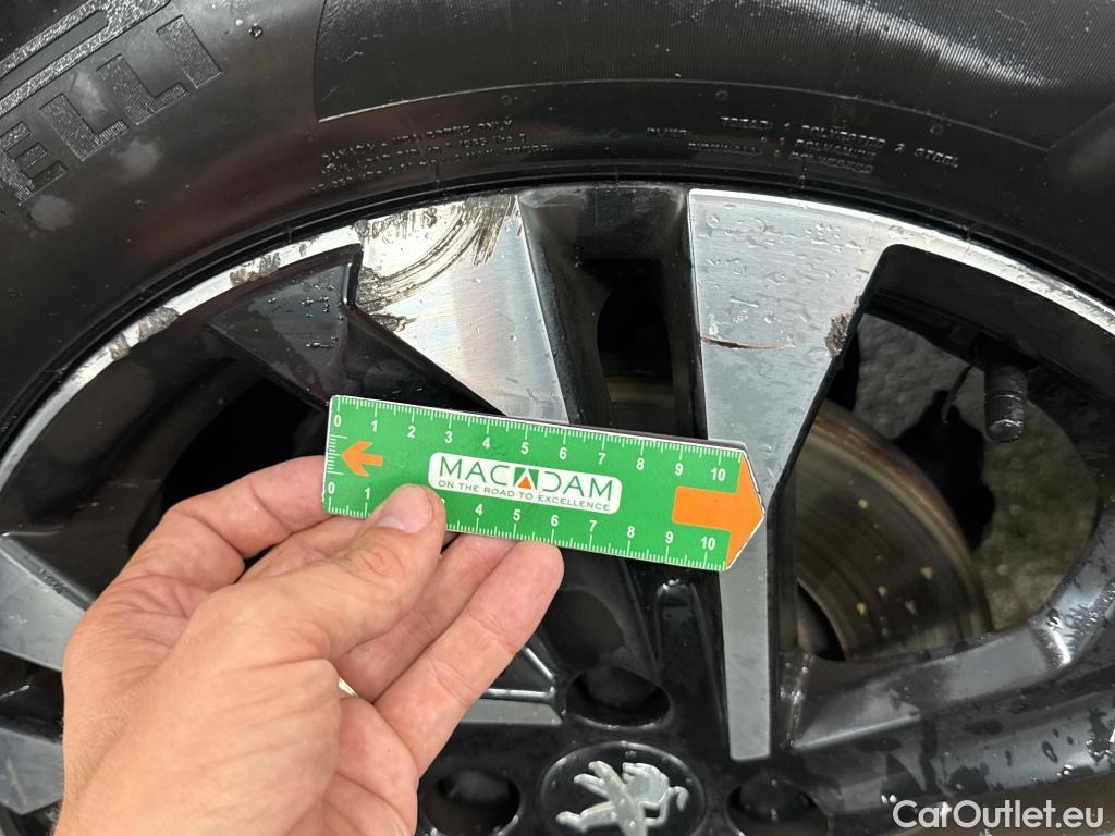  Peugeot  2008  GT Line 1.2 PureTech 130CV BVA8 E6d #3