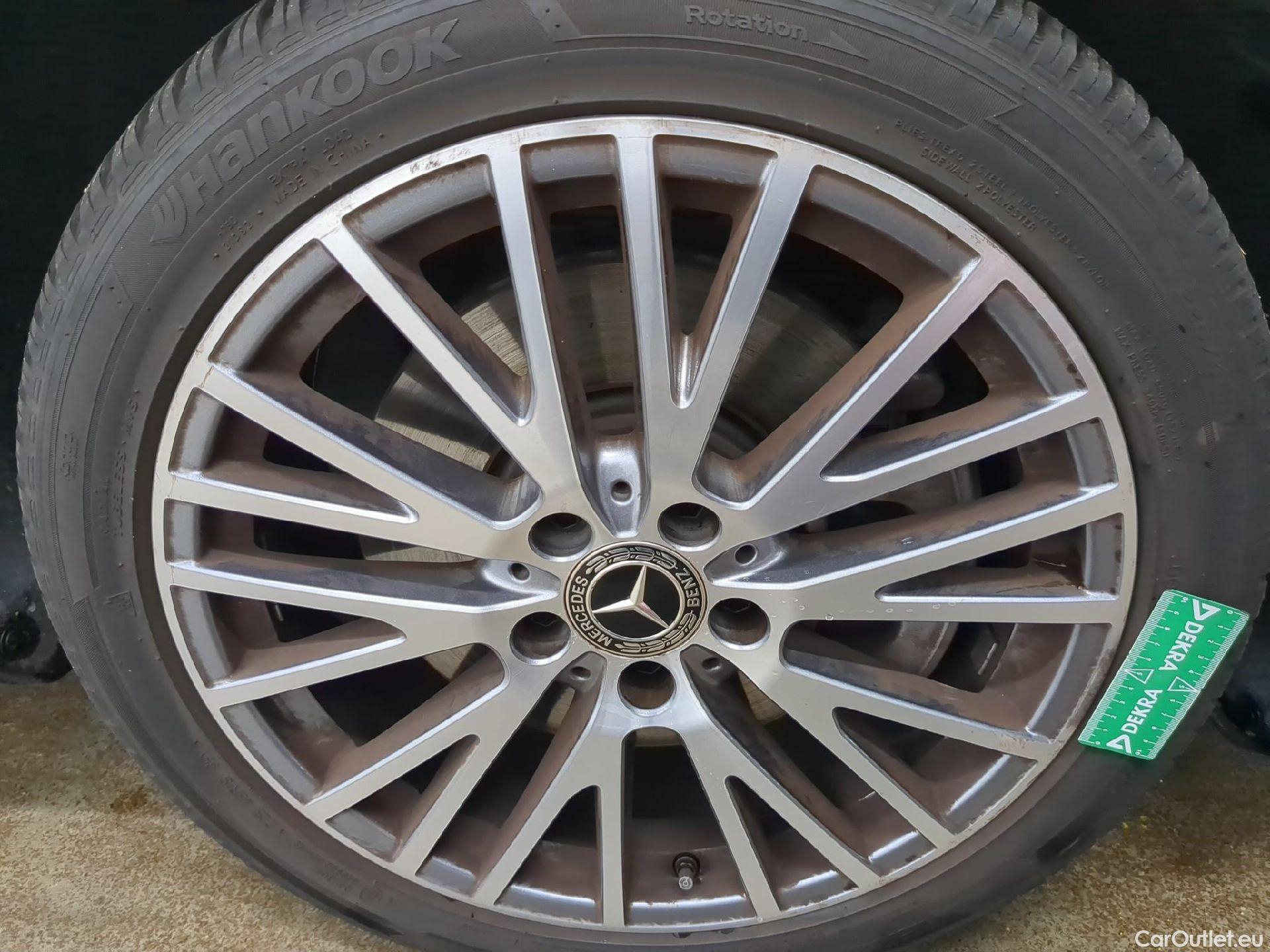  Mercedes  CLA-Klasse MERCEDES-BENZ CLA Coupe / 2019 / 4P / Coupé CLA 250 e Business Line #1