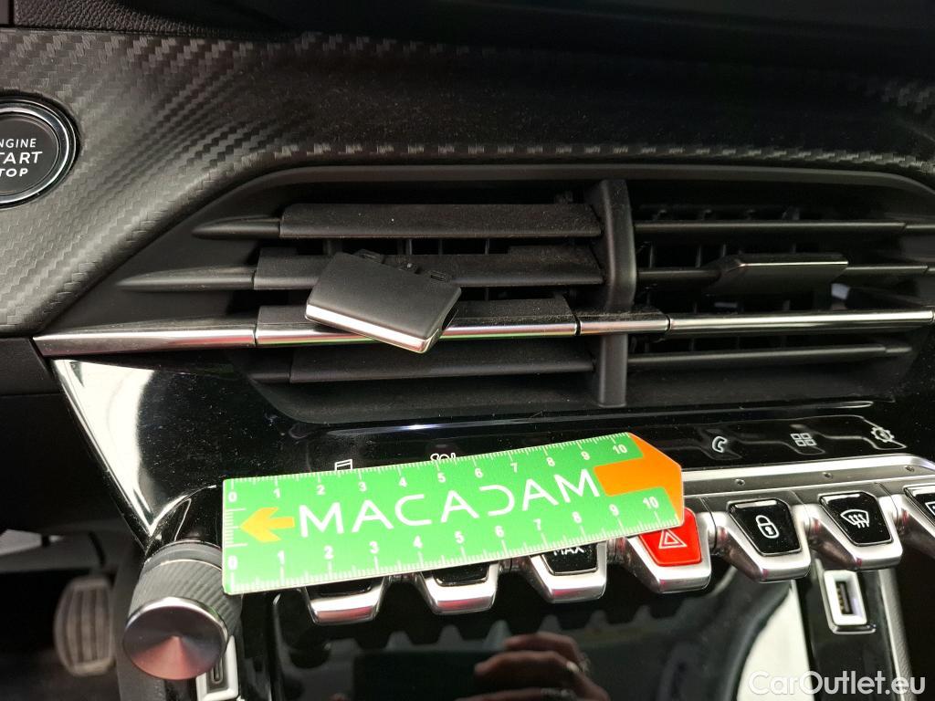  Peugeot  2008  Allure Pack 1.2 PureTech 100CV BVM6 E6d #1