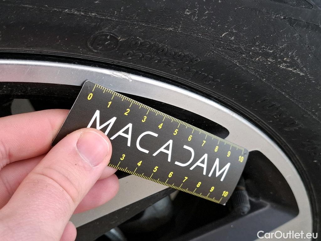  Hyundai  Bayon HYUNDAI  / 2021 / 5P / SUV 1.0 T-GDI 100 DCT- 7 HYB 48V EXECUTIVE #32