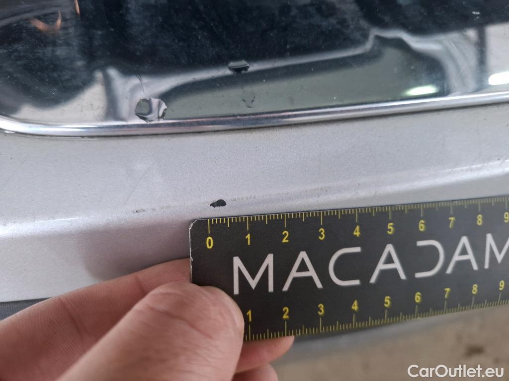  Mercedes  GLB MERCEDES-BENZ  / 2019 / 5P / SUV  200 d Business Line #31