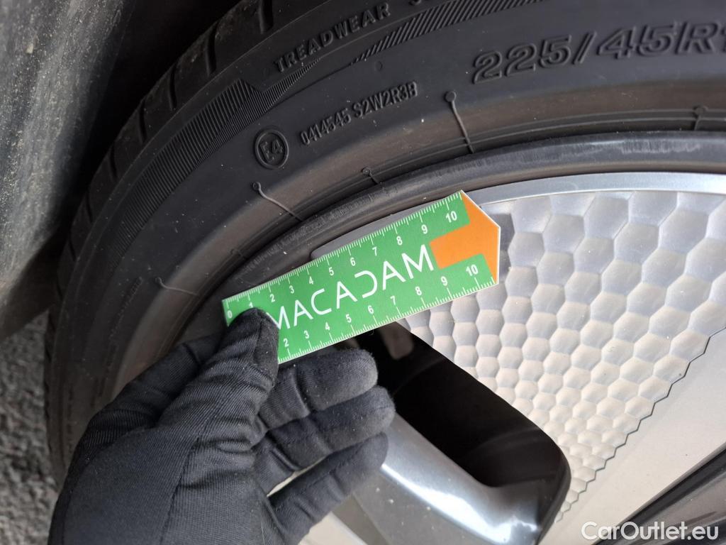  Hyundai   Ioniq Ioniq Business Hybrid 1.6 GDI 140CV BVA6 E6dT #32