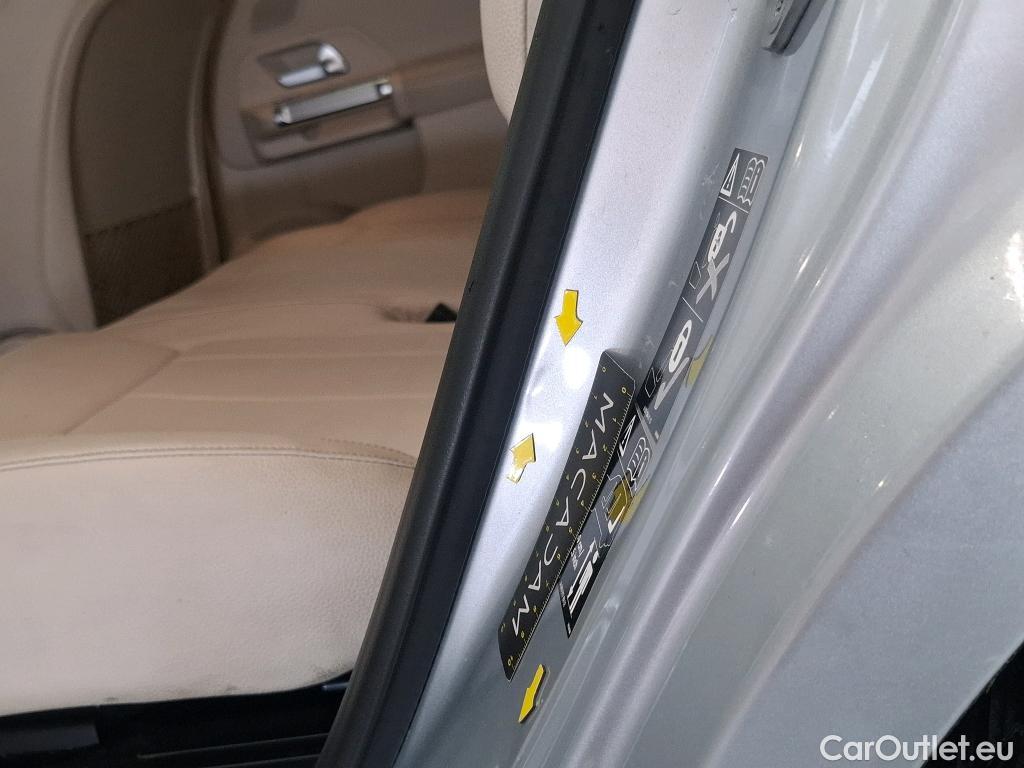  Mercedes  GLB MERCEDES-BENZ  / 2019 / 5P / SUV  200 d Business Line #14