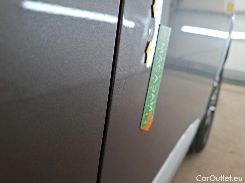  Peugeot  2008  Allure Pack 1.2 PureTech 100CV BVM6 E6d #8