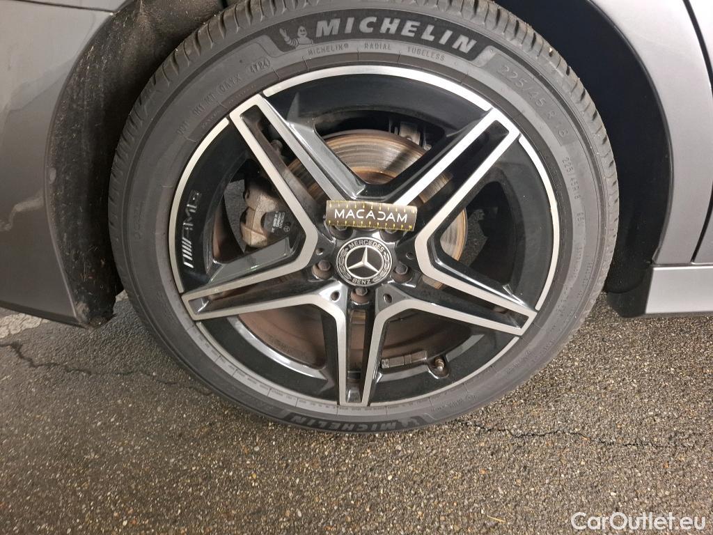  Mercedes  A-Klasse MERCEDES-BENZ Classe A Berline / 2018 / 4P / Berline A 200 AMG Line 7G-DCT #15