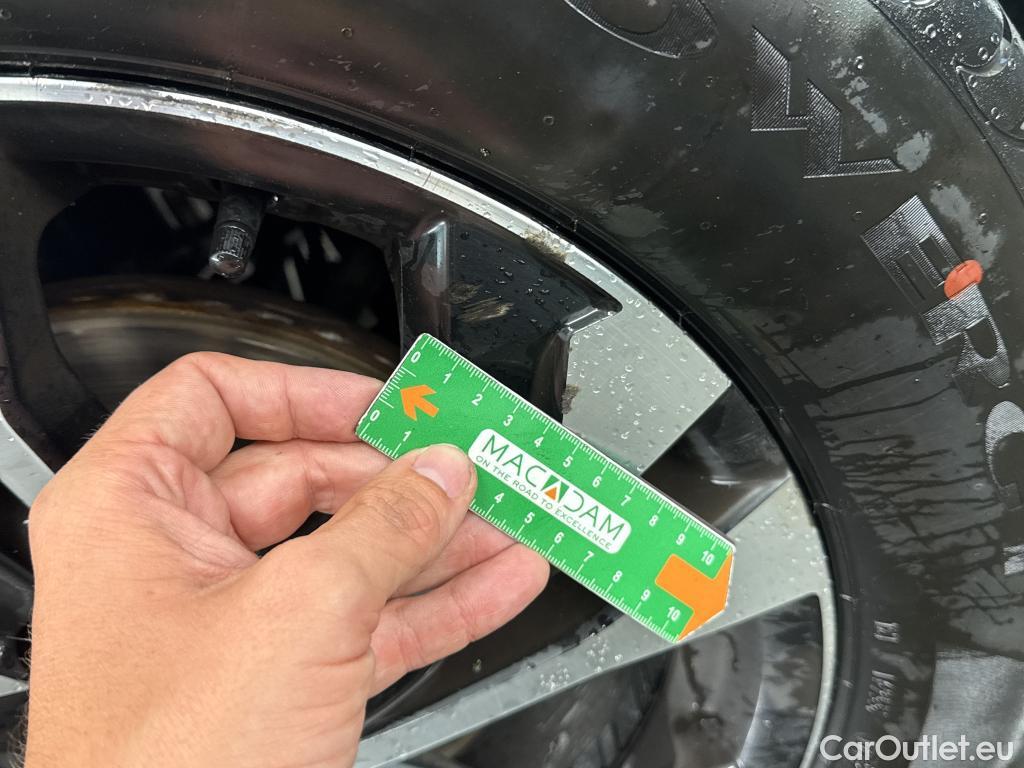  Peugeot  2008  GT Line 1.2 PureTech 130CV BVA8 E6d #4