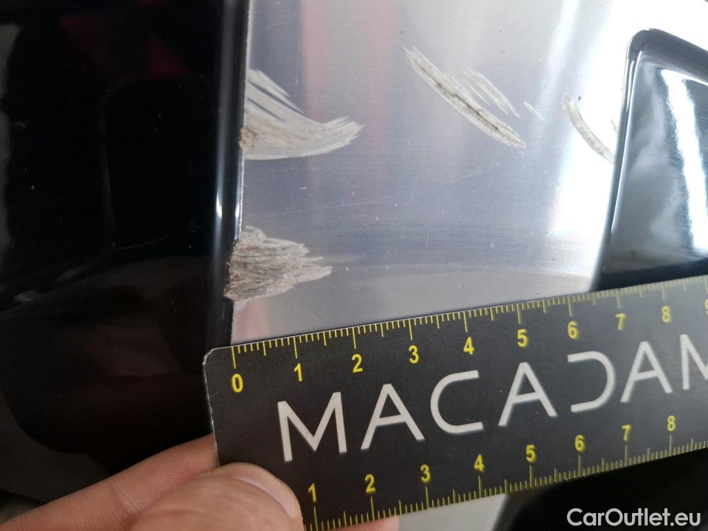  Mercedes  GLB MERCEDES-BENZ  / 2019 / 5P / SUV  200 d Business Line #52