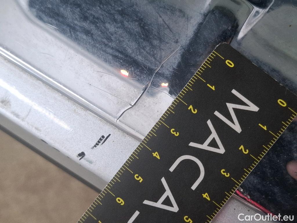  Mercedes  GLB MERCEDES-BENZ  / 2019 / 5P / SUV  200 d Business Line #76