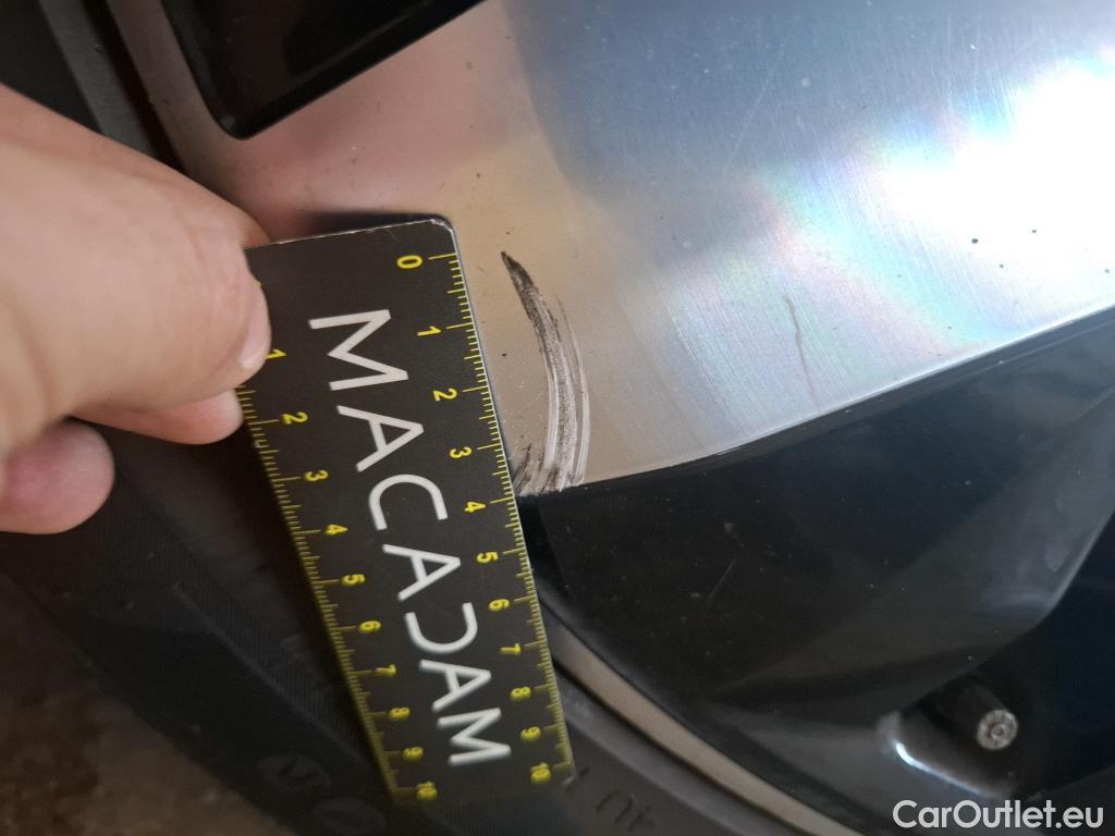  Mercedes  GLB MERCEDES-BENZ  / 2019 / 5P / SUV  200 d Business Line #46