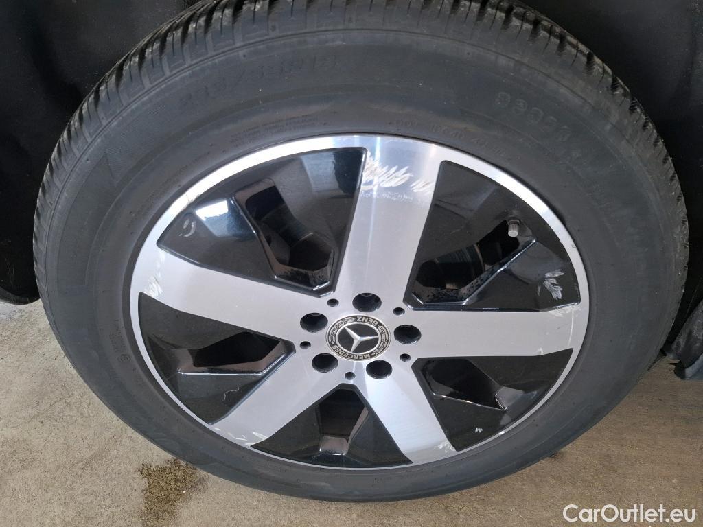  Mercedes  GLB MERCEDES-BENZ  / 2019 / 5P / SUV  200 d Business Line #68