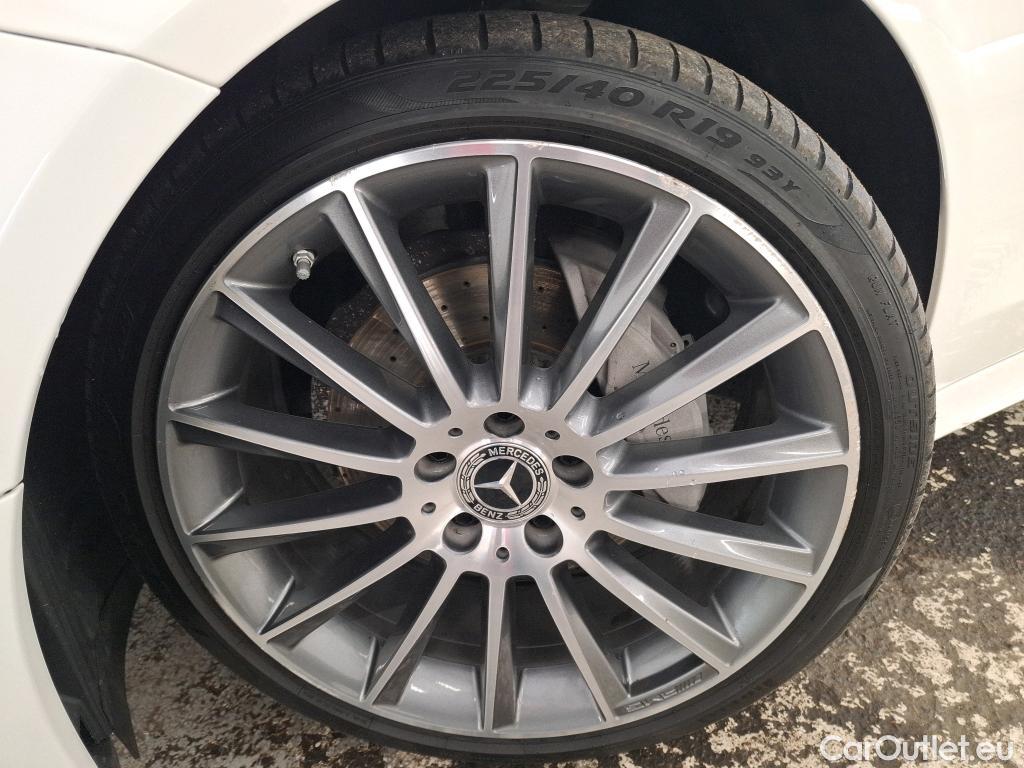  Mercedes  C-Klasse MERCEDES-BENZ Classe C Coupe / 2018 / 2P / Coupé C 200 d AMG Line #20