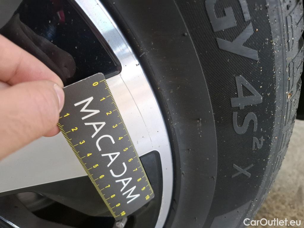  Mercedes  GLB MERCEDES-BENZ  / 2019 / 5P / SUV  200 d Business Line #56