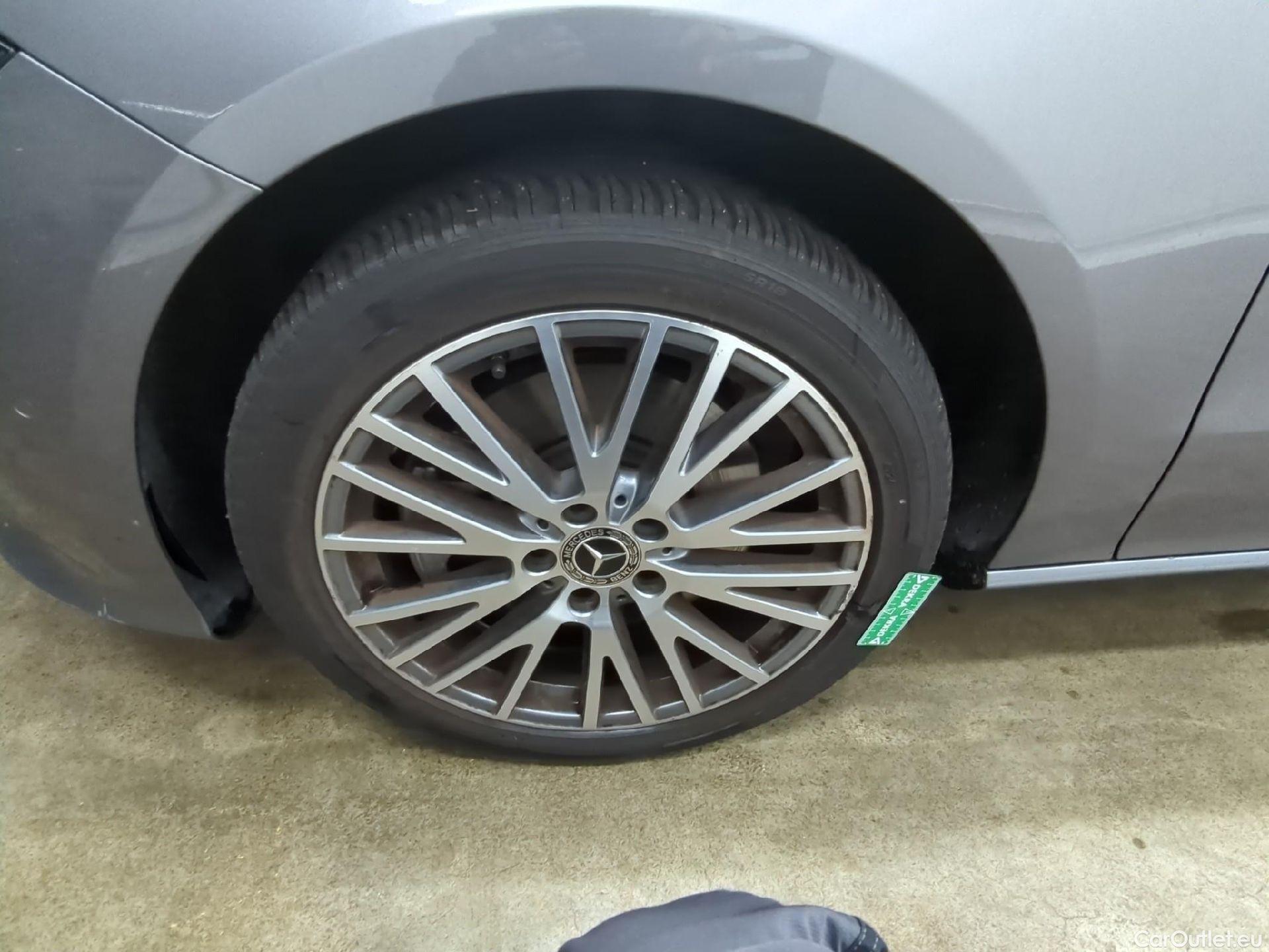  Mercedes  CLA-Klasse MERCEDES-BENZ CLA Coupe / 2019 / 4P / Coupé CLA 250 e Business Line #5