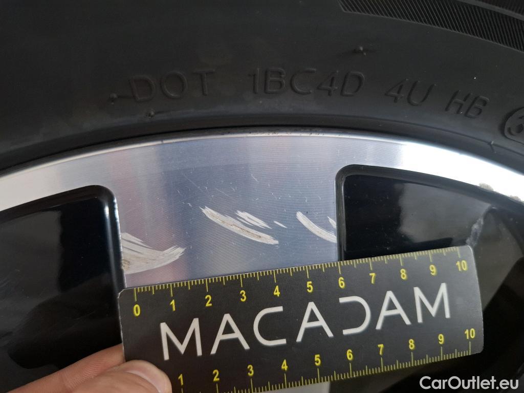  Mercedes  GLB MERCEDES-BENZ  / 2019 / 5P / SUV  200 d Business Line #53