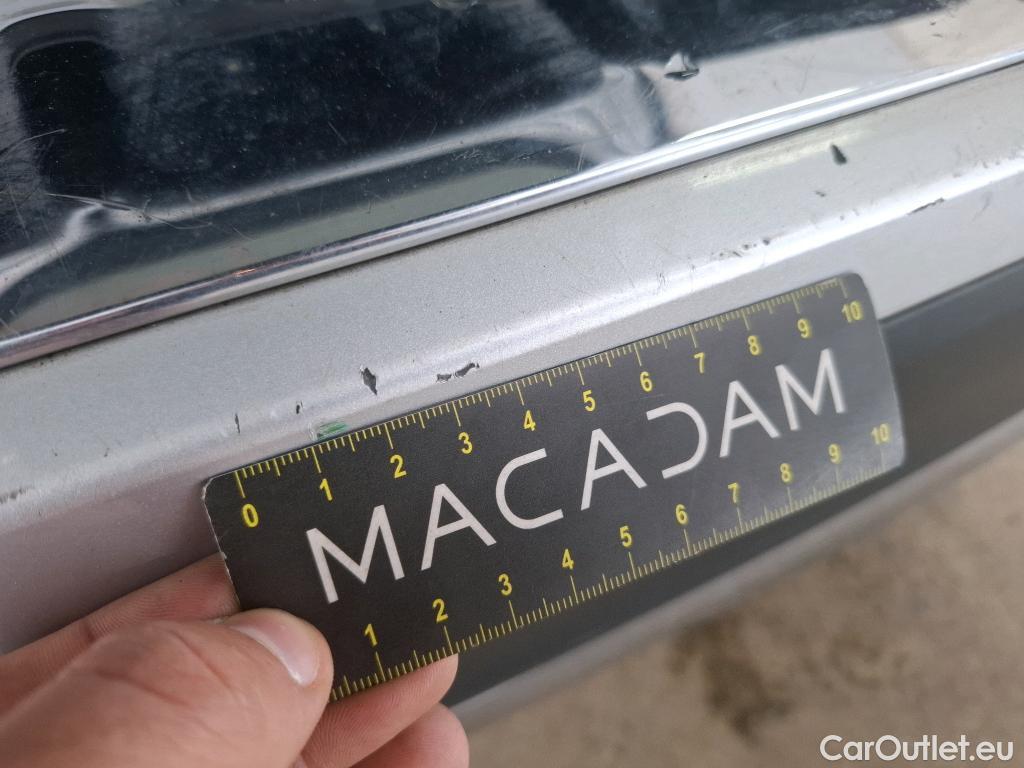  Mercedes  GLB MERCEDES-BENZ  / 2019 / 5P / SUV  200 d Business Line #34