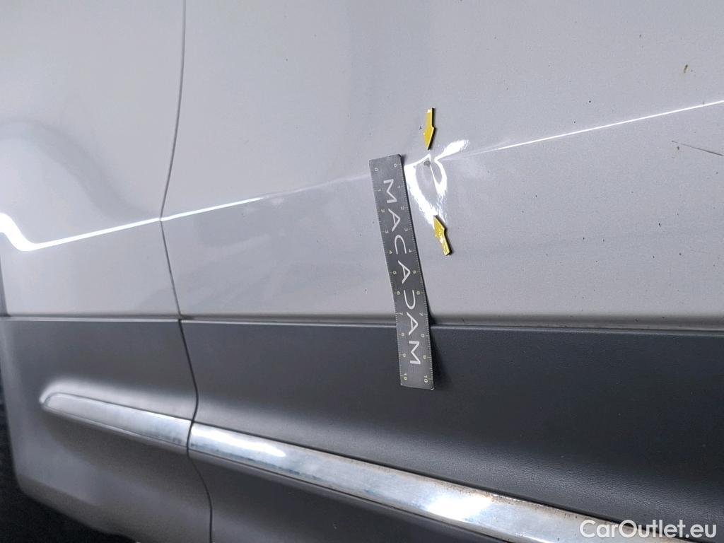  Mercedes  GLB MERCEDES-BENZ  / 2019 / 5P / SUV  200 d Business Line #10