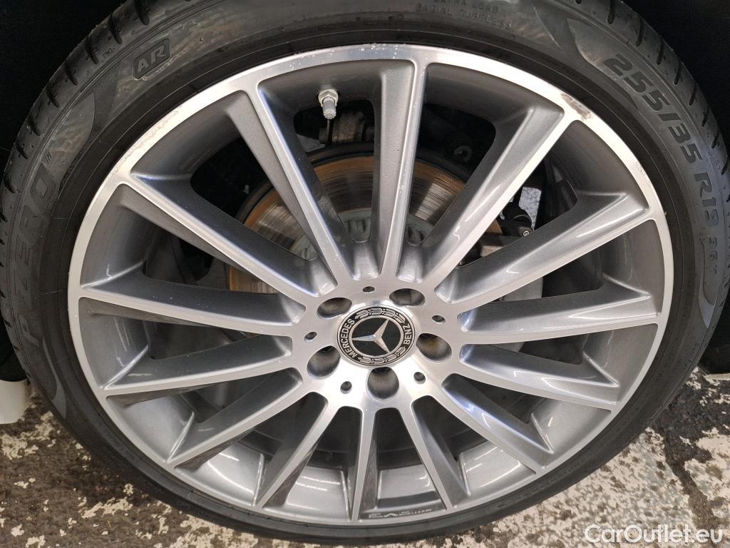  Mercedes  C-Klasse MERCEDES-BENZ Classe C Coupe / 2018 / 2P / Coupé C 200 d AMG Line #24