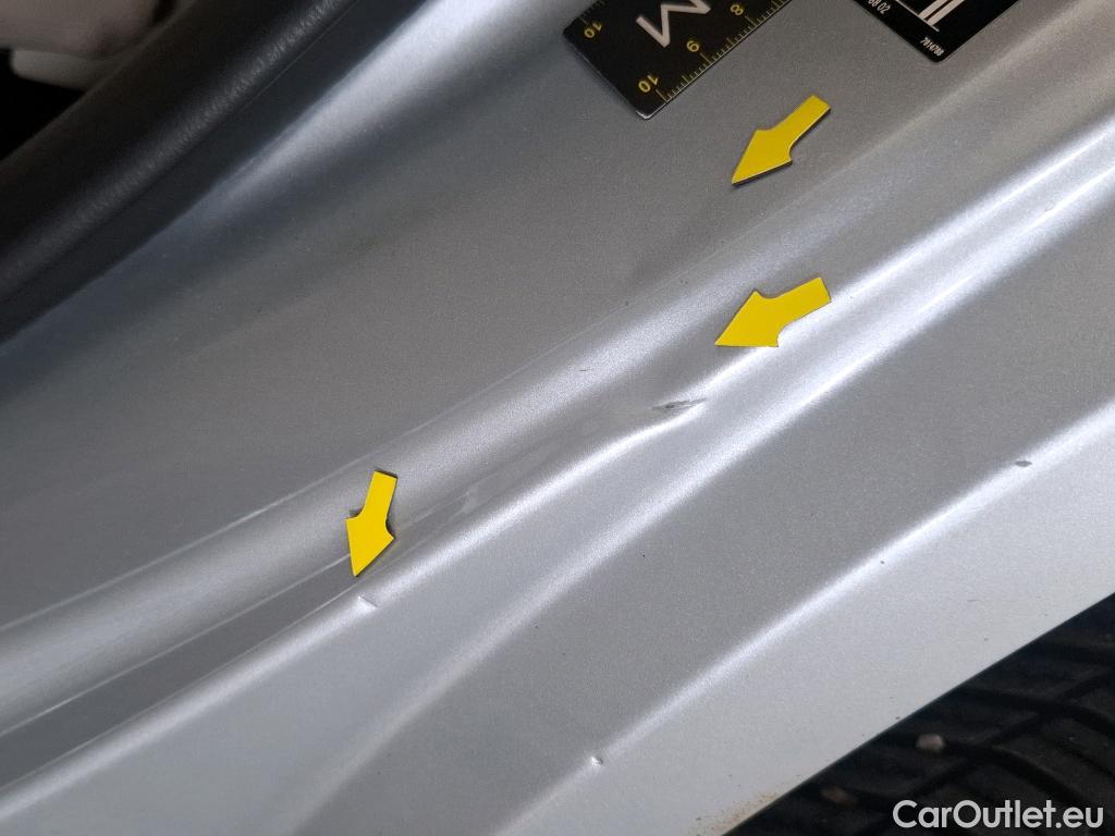  Mercedes  GLB MERCEDES-BENZ  / 2019 / 5P / SUV  200 d Business Line #18