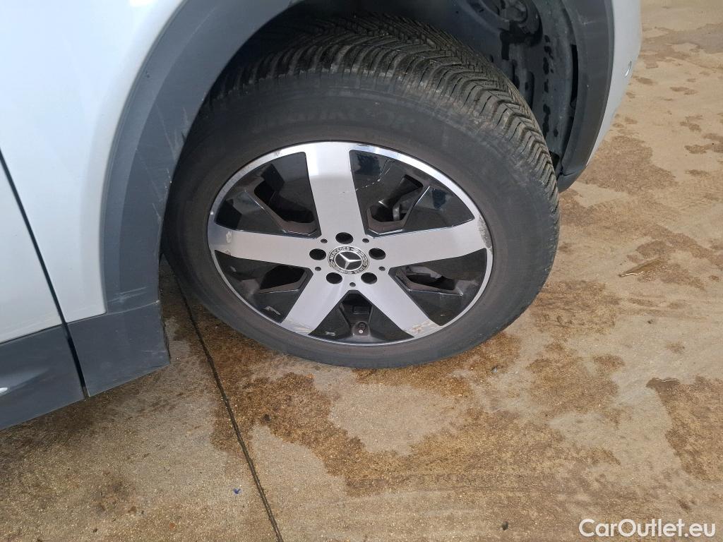  Mercedes  GLB MERCEDES-BENZ  / 2019 / 5P / SUV  200 d Business Line #59