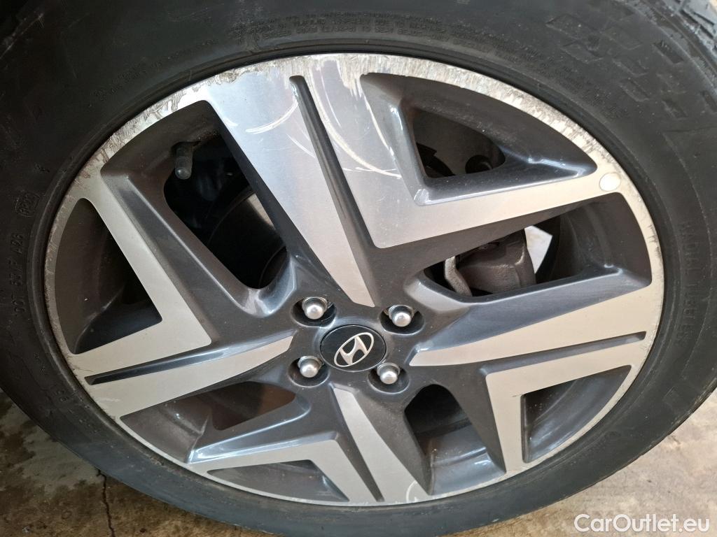  Hyundai  Bayon HYUNDAI  / 2021 / 5P / SUV 1.0 T-GDI 100 DCT- 7 HYB 48V EXECUTIVE #20