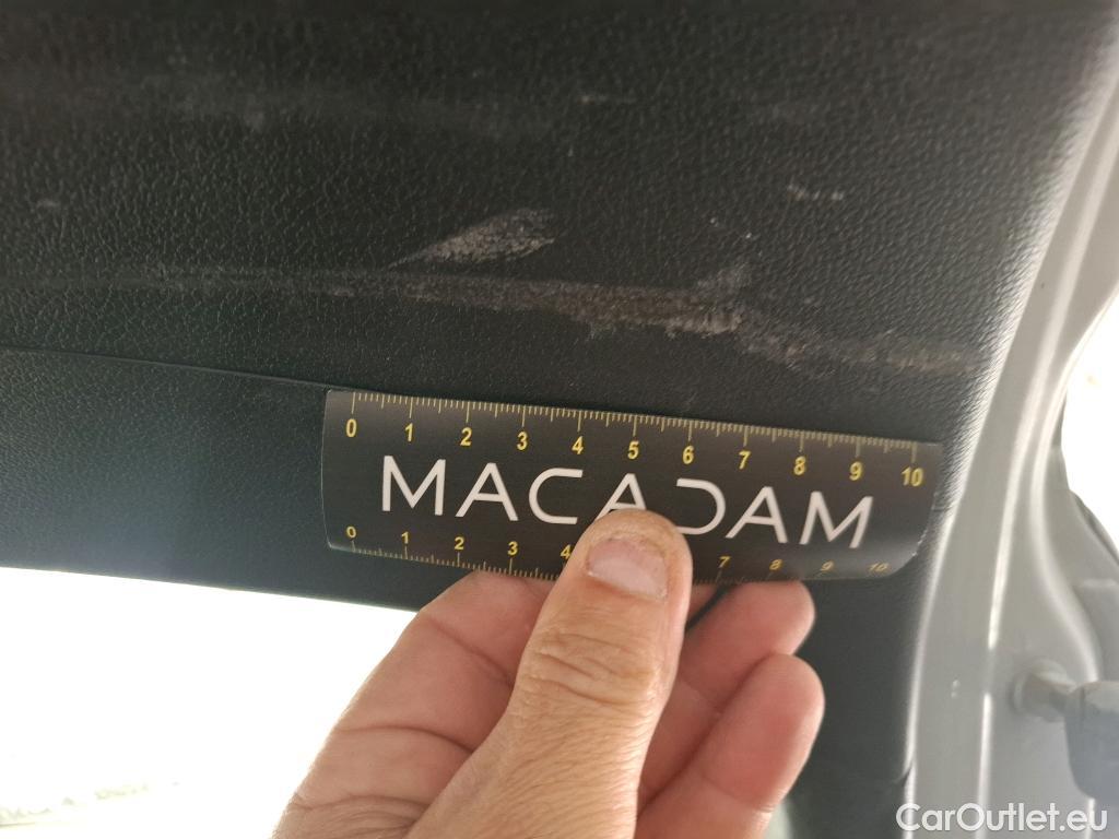  Hyundai  Konna Kona Business Hybrid 2WD 1.6 GDI 140CV BVA6 E6d #4