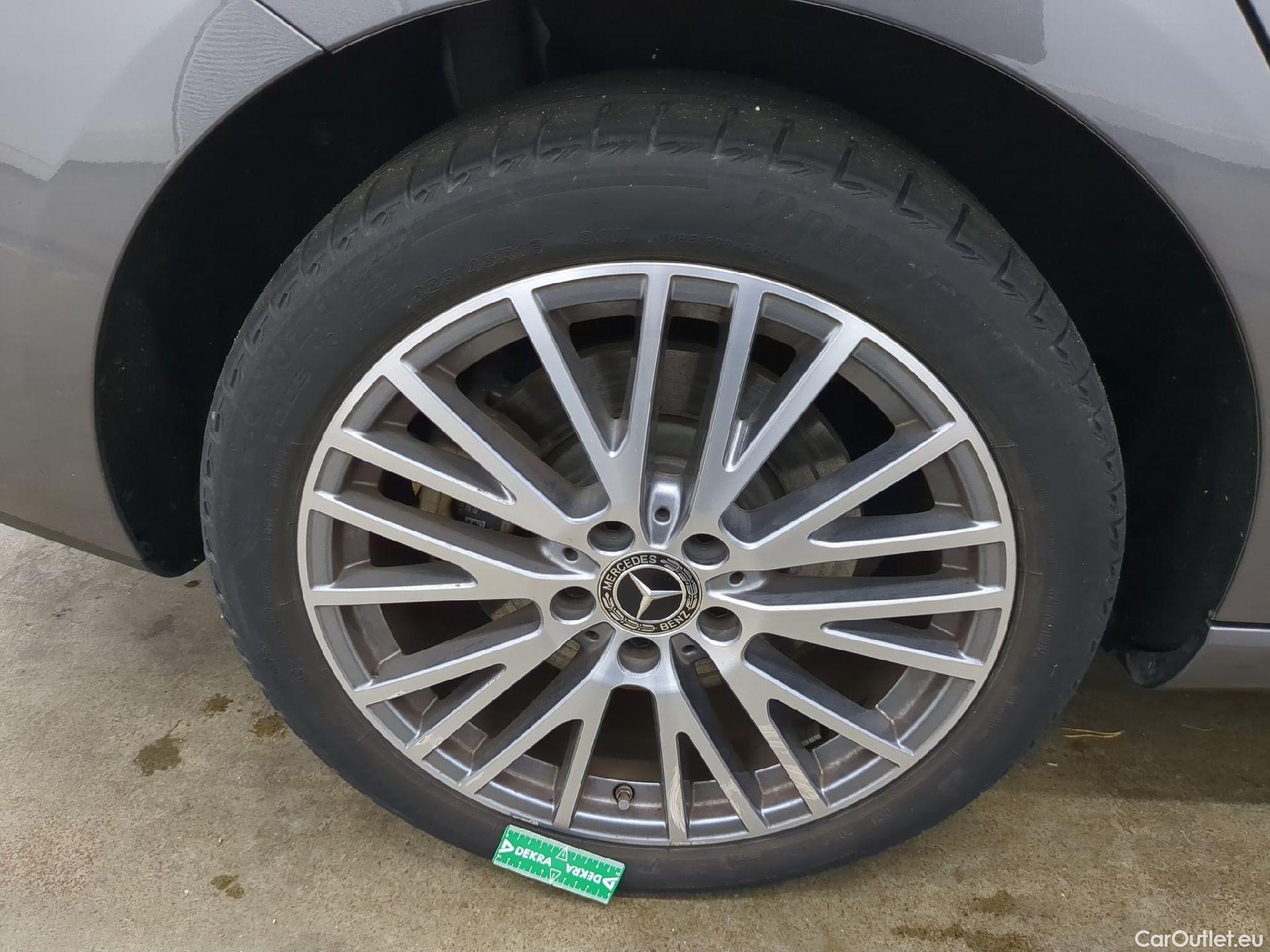  Mercedes  CLA-Klasse MERCEDES-BENZ CLA Coupe / 2019 / 4P / Coupé CLA 250 e Business Line #8