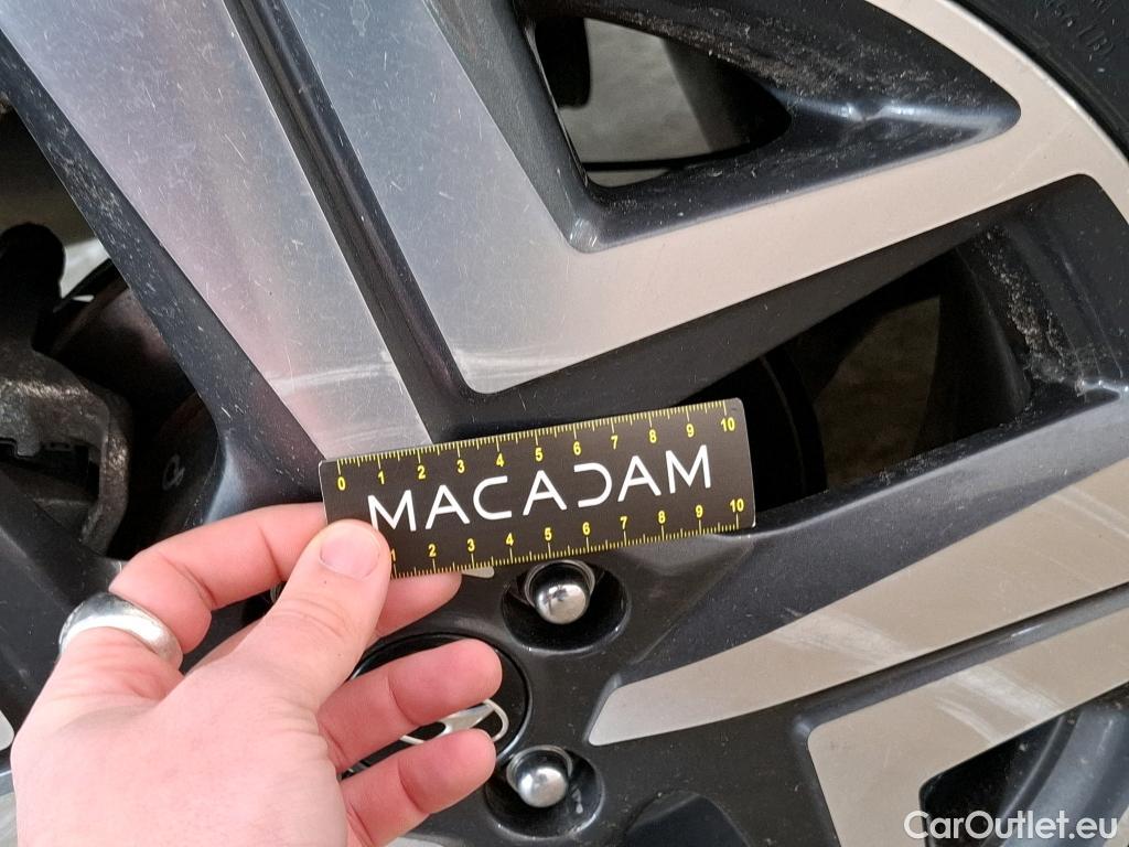  Hyundai  Bayon HYUNDAI  / 2021 / 5P / SUV 1.0 T-GDI 100 DCT- 7 HYB 48V EXECUTIVE #18