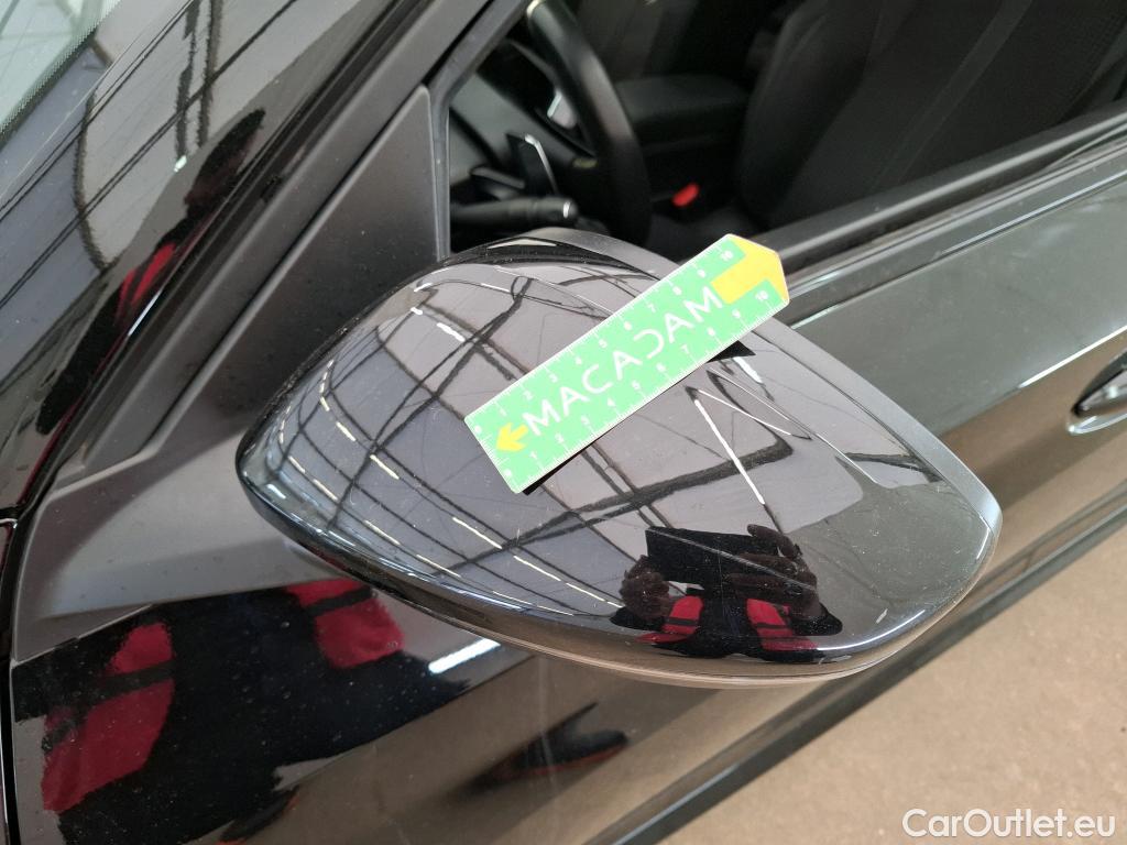  Peugeot  208  GT 1.2 PureTech 130CV BVA8 E6d #9