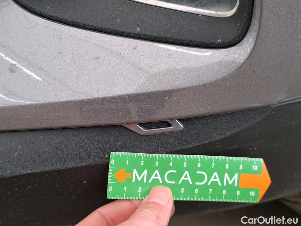  Renault  Captur  II Techno 1.6 E-TECH Hybrid 145CV BVA6 E6d #18