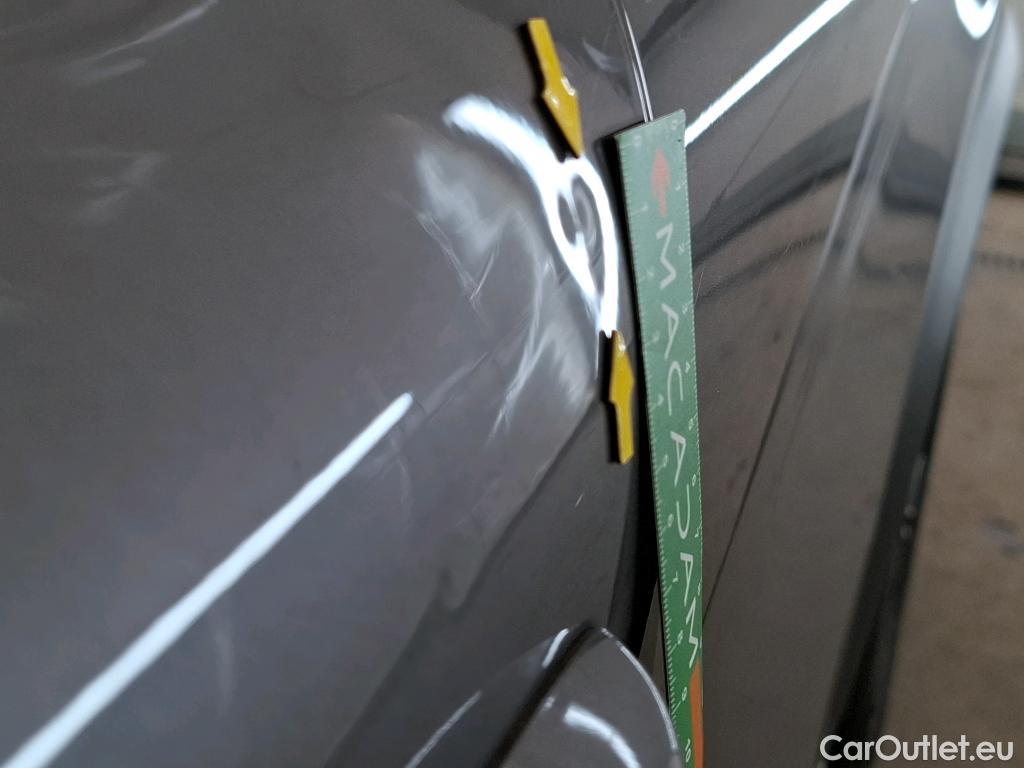  Renault  Captur  II Techno 1.6 E-TECH Hybrid 145CV BVA6 E6d #9