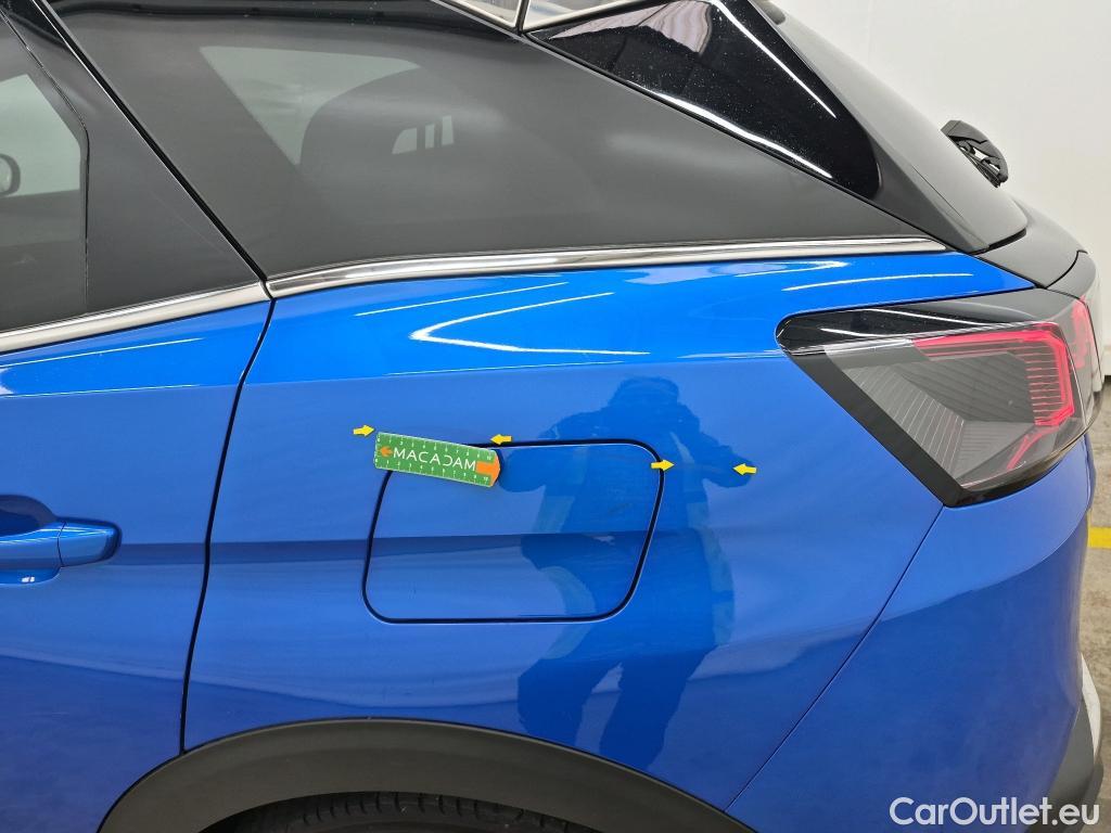  Peugeot  3008 PEUGEOT  / 2020 / 5P / SUV 1.6 HYBRID4 300 E-EAT8 GT #18