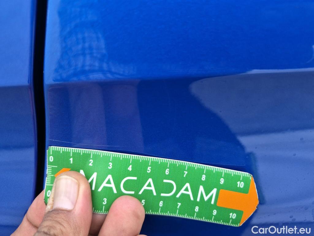  Peugeot  3008 PEUGEOT  / 2020 / 5P / SUV 1.6 HYBRID4 300 E-EAT8 GT #22